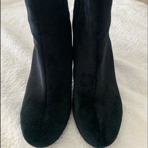 Black velvet boot